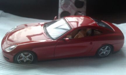 Машина модель Феррари Ferrari