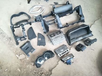 Панель приборов по частям Toyota Corolla E150