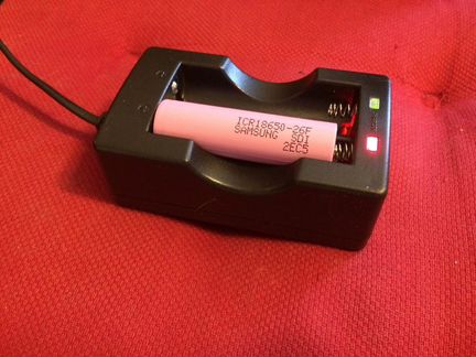 Зарядное устройство со шнуром