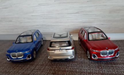 Железные машинки бмв -3шт