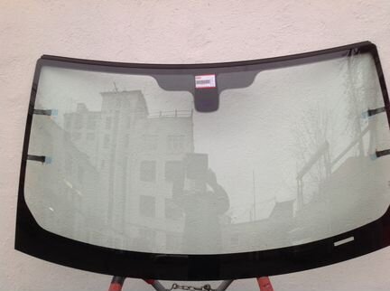 Лобовое стекло ленд ровер дискавери 3 - pilkington