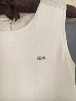 Платье Lacoste XS цвета нежного сливочного крема