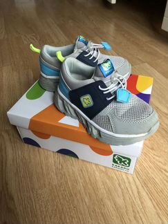 Кроссовки kakadu